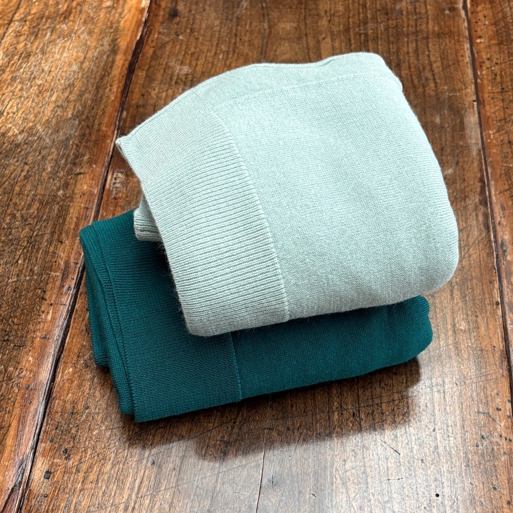 Set of 2 | Cozy crew sweaters in muted greens